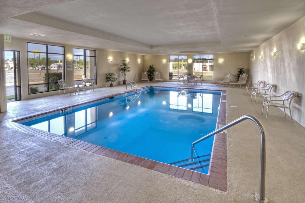 Hotel Hampton 3*