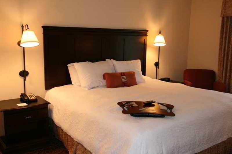 Hampton Hotel 3*